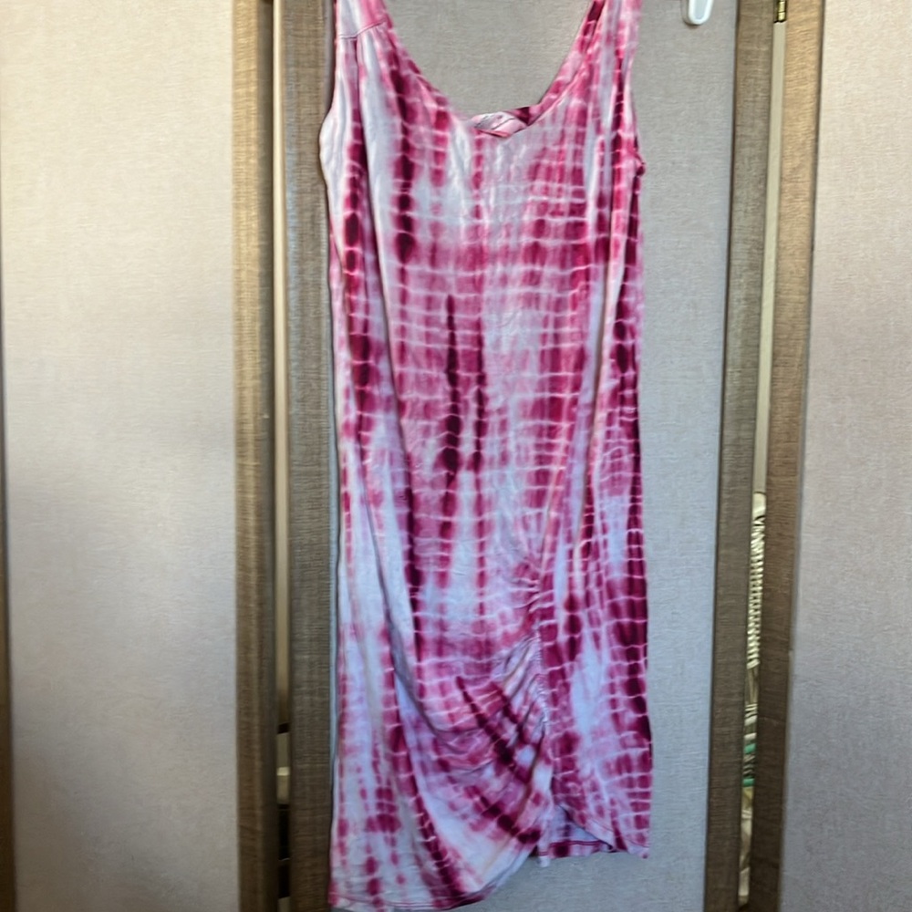 FINAL MARKDOWN French Connection Pink and White Tie-Dye Top xs